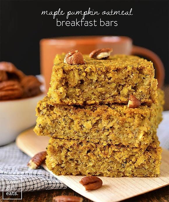 Maple Pumpkin Oatmeal Breakfast Bars