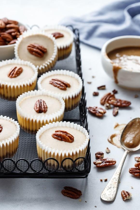 Pecan Praline Mini Cheesecakes