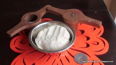 Thenkuzhal Murukku Recipe