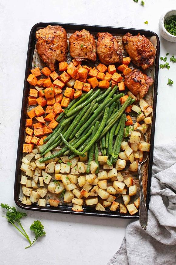 Sheet pan chicken with vegetables