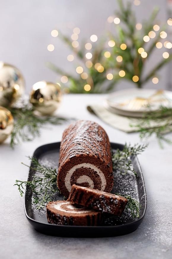 Chocolate chestnut christmas roll cake