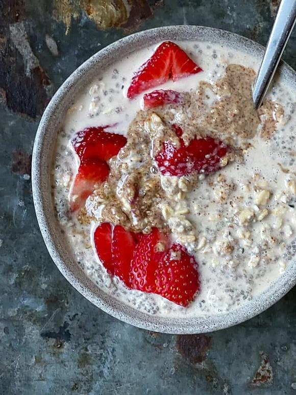 Gf overnight oats with hemp and chia