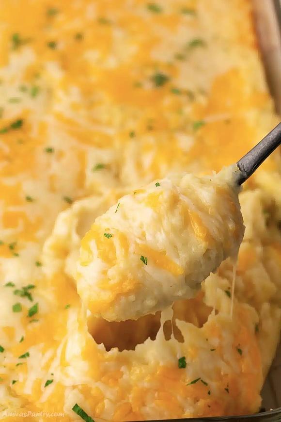 Cheesy Mashed Potatoes
