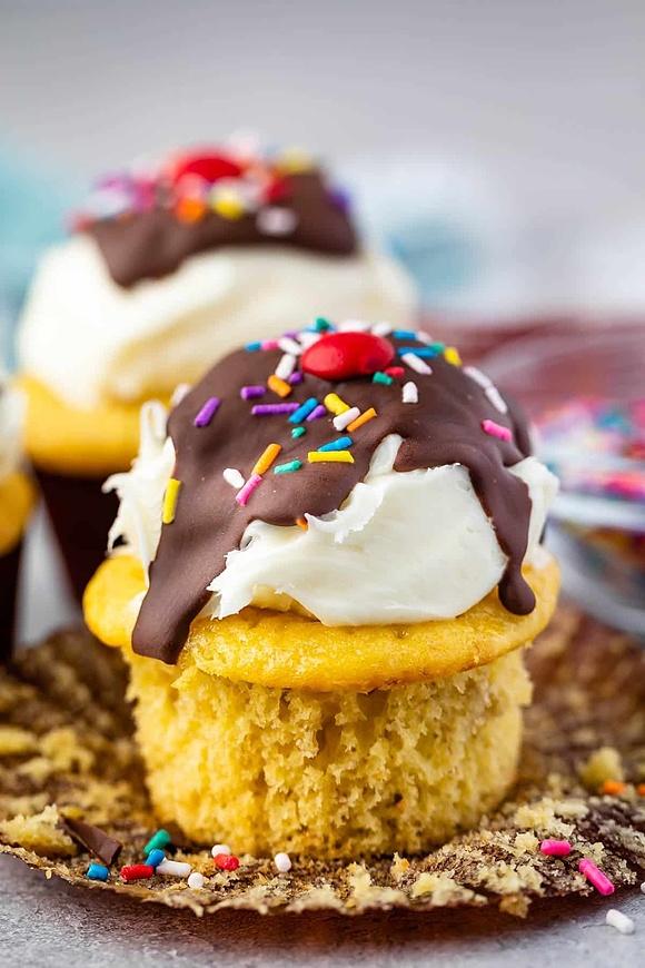 Banana Split Cupcakes