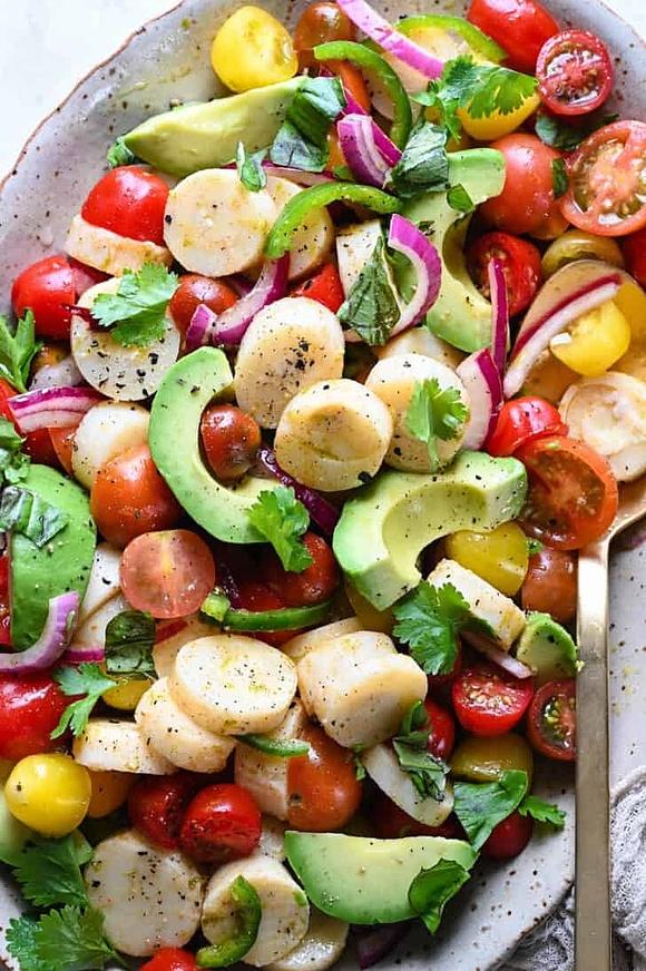 Hearts of palm salad with avocado