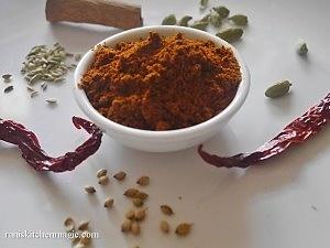 Homemade chicken and meat masala powder with roasted indian spices