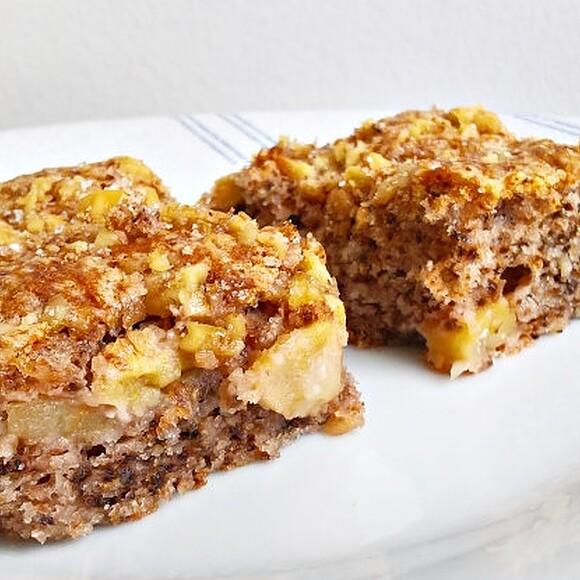 Simple apple-walnut cake