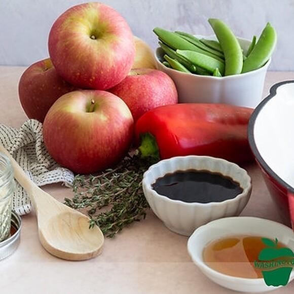 Washington apple and chicken stir-fry