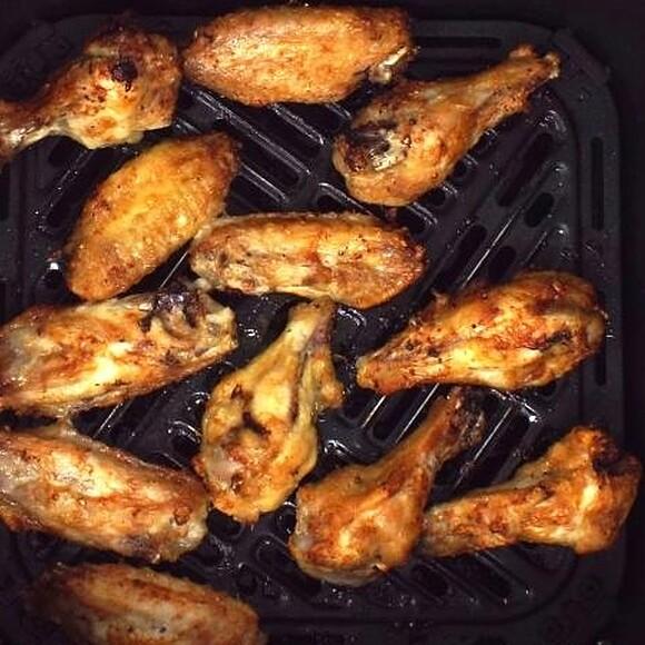 Easy air fryer chicken wings