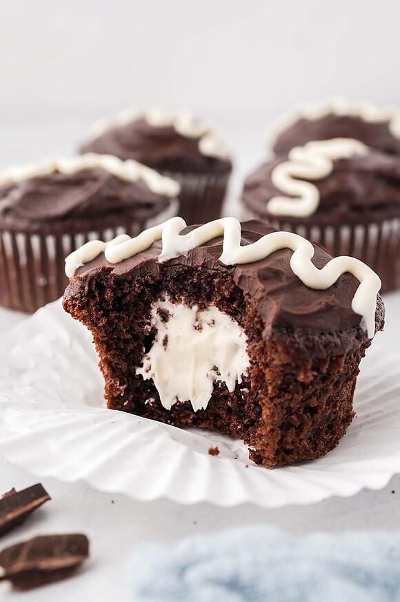Chocolate cupcakes with marshmallow filling