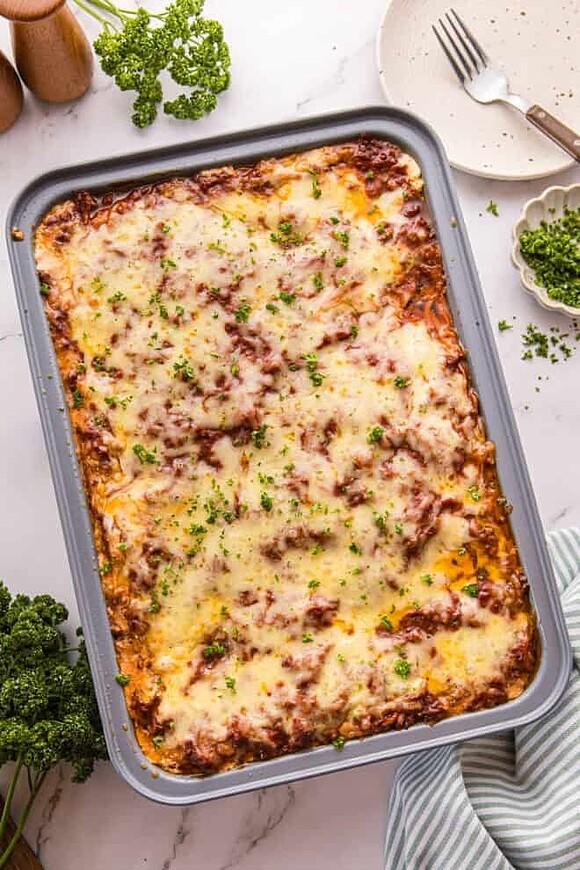 Million dollar spaghetti: easy casserole