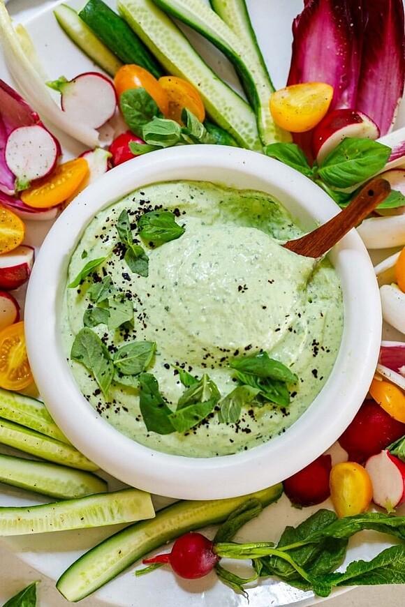 Basil whipped cottage cheese dip