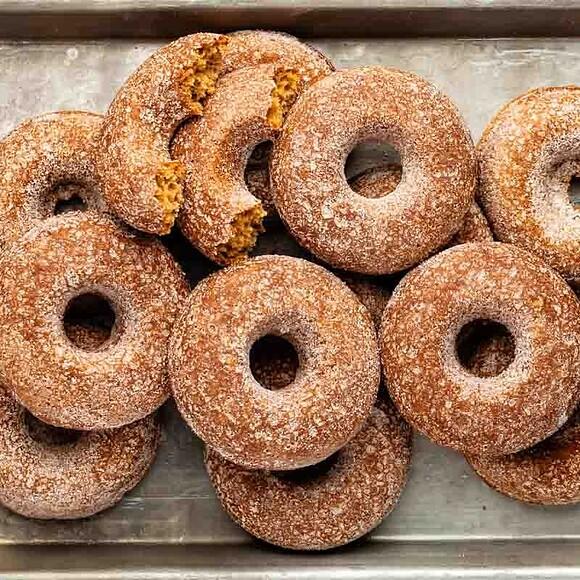 Baked apple cider donuts