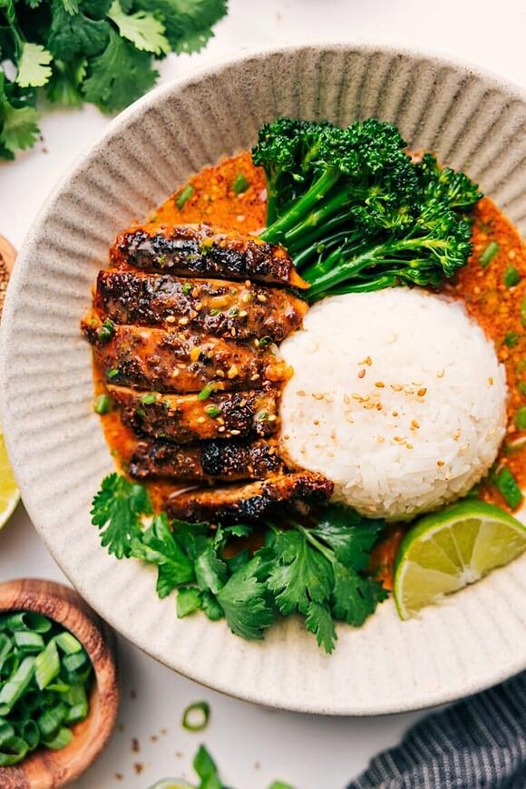 Coconut red curry chicken rice bowl