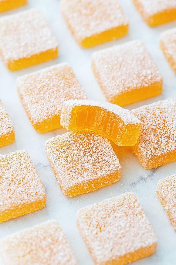 Passionfruit jellies (pâte de fruit)