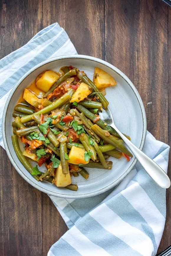 Fasolakia: greek green beans