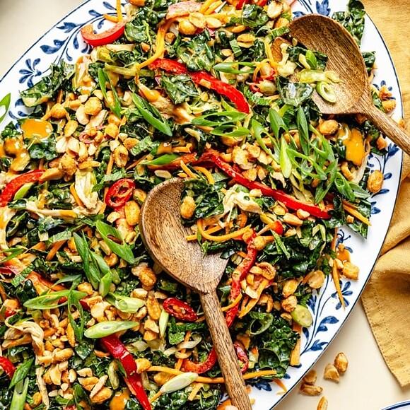Kale peanut crunch salad