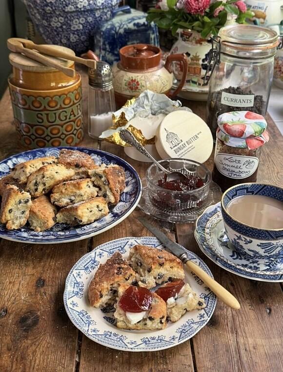 Traditional singin’ hinnies (griddle cakes)
