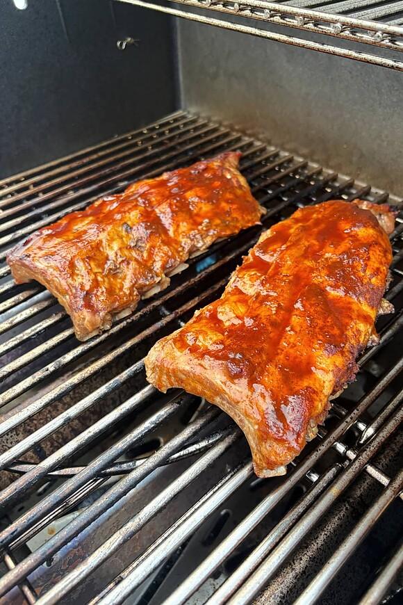 Dr pepper ribs with homemade barbecue sauce
