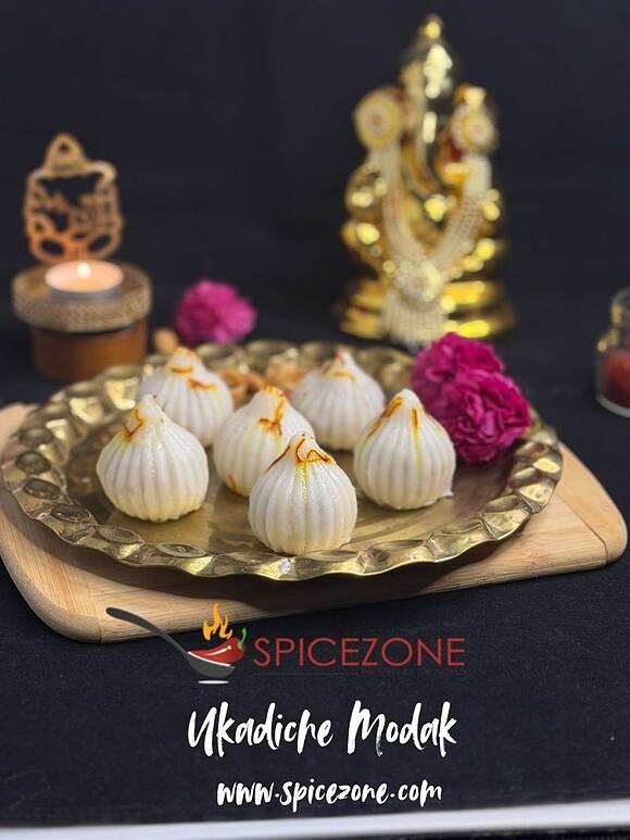 Ukadiche modak: steamed modak for ganesh chaturthi
