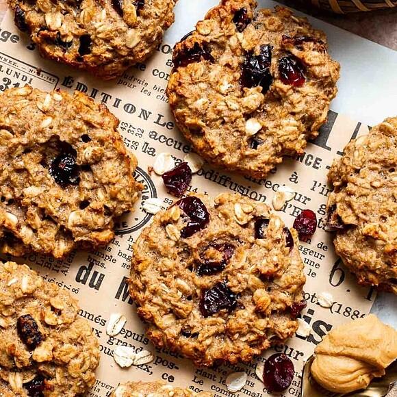 Peanut butter banana breakfast cookies
