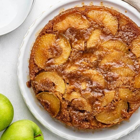 Apple upside down cake