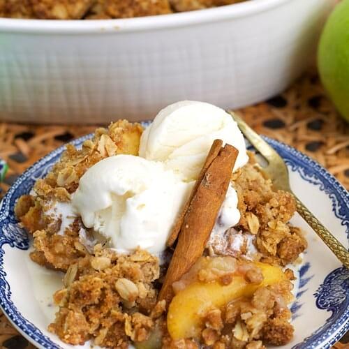 Easy apple crumble
