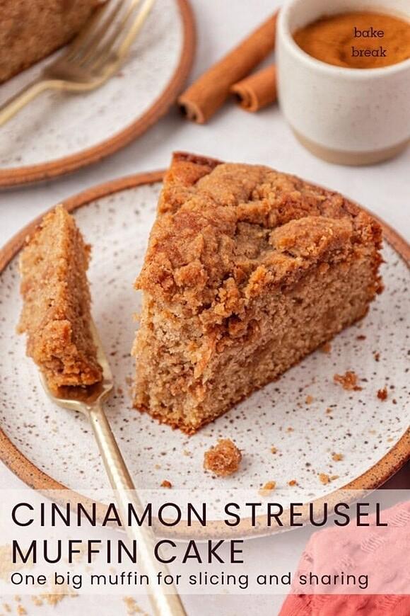 Cinnamon streusel muffin cake