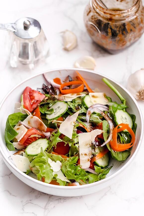 Classic Italian insalata mista (mixed salad)