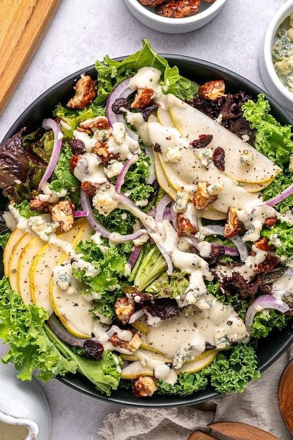 Pear and Walnut Salad