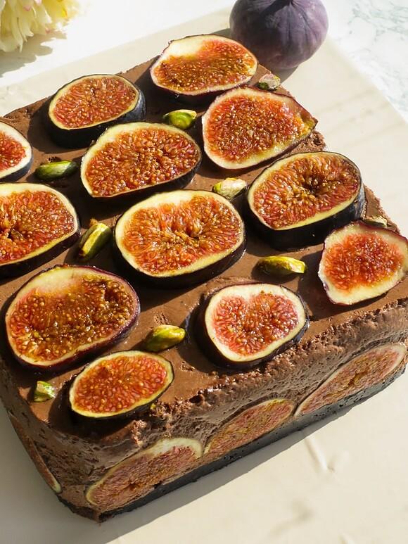 Chocolate fig mousse cake