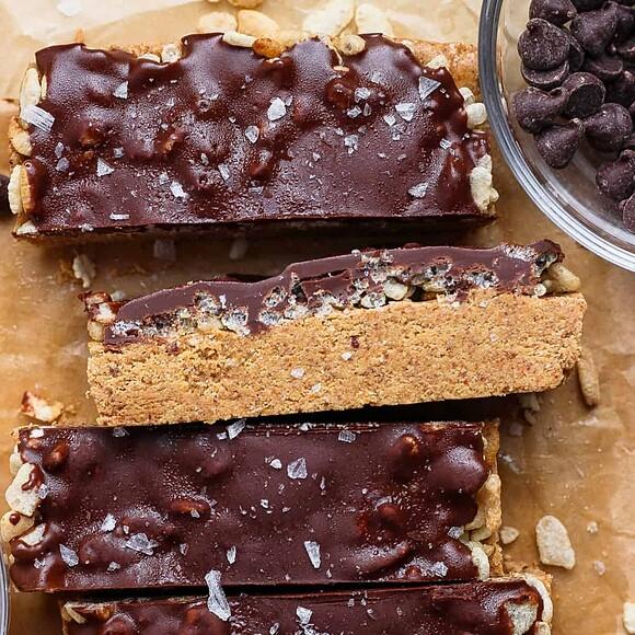 Maple almond butter protein bars with crispy chocolate