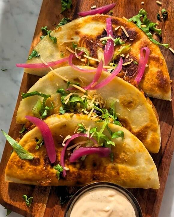Crispy black bean tacos (fast dinner!)