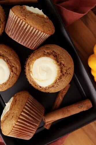 Pumpkin cream cheese muffins