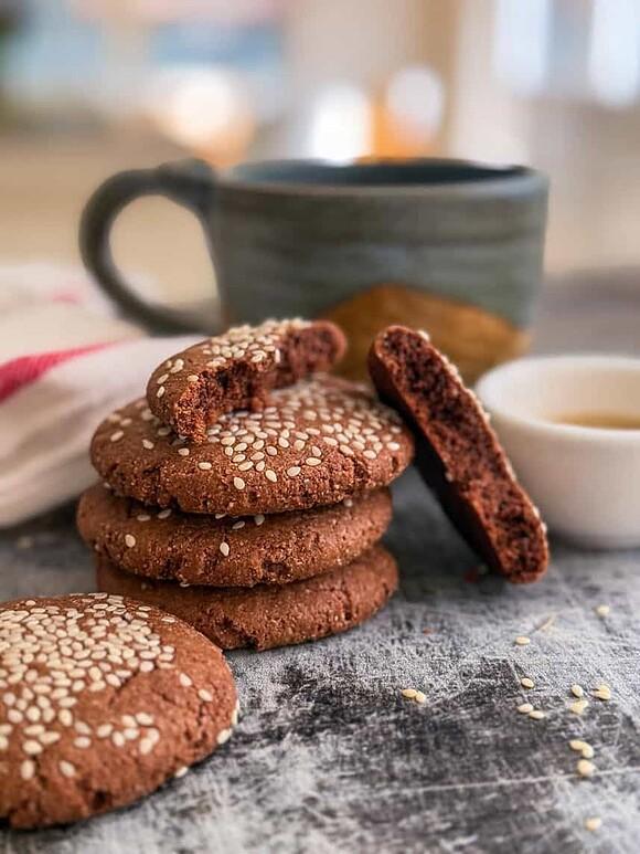 Chocolate tahini cookies