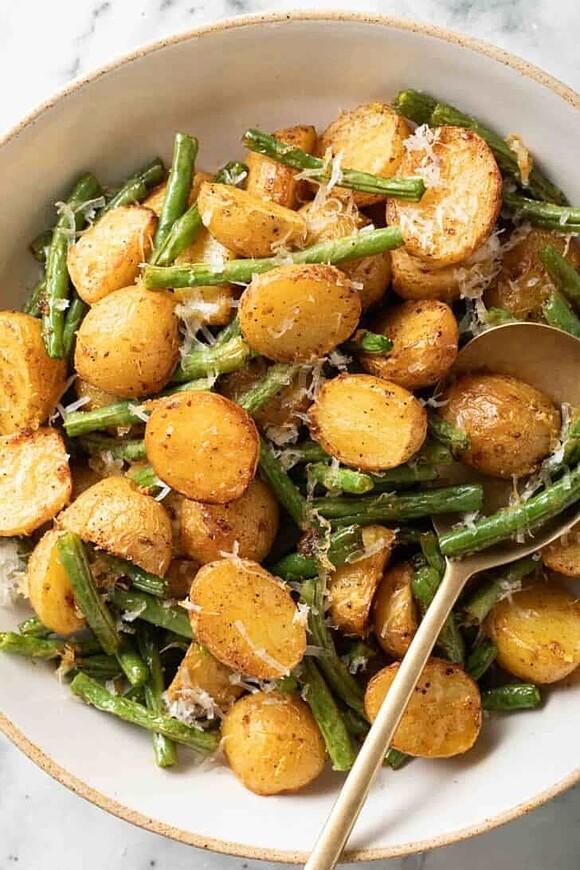 Oven roasted green beans and potatoes