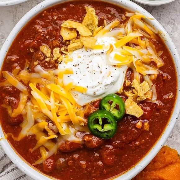 Easy slow cooker pumpkin chili with beef (no browning)