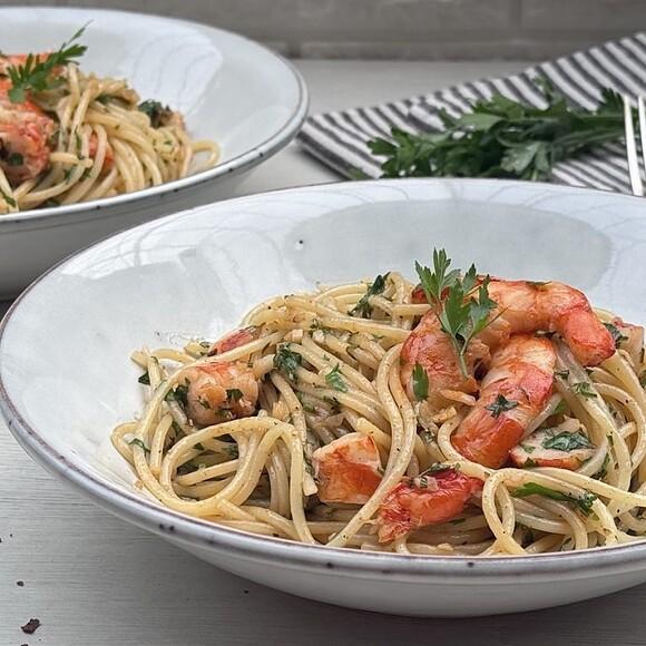Garlic butter shrimp pasta