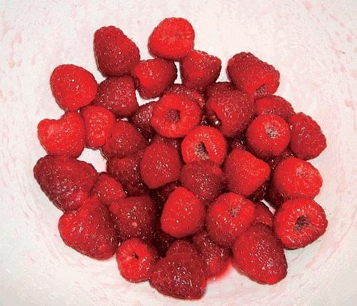 Raspberry Cream Cake