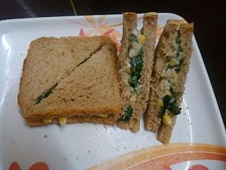 Corn and Spinach Sandwich in White Sauce
