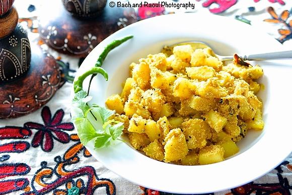 Ma's home cooking aloo posto