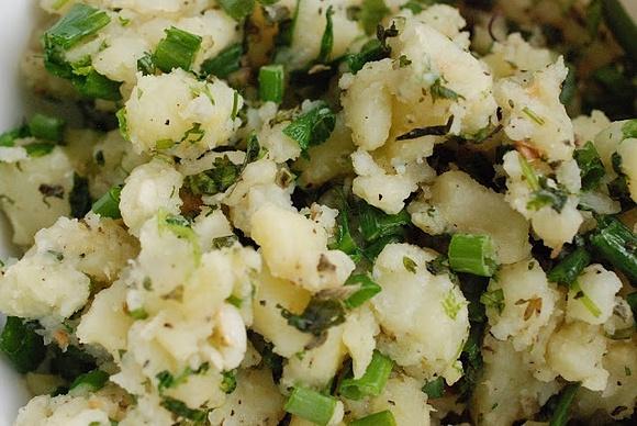 Spring onion herb potato salad