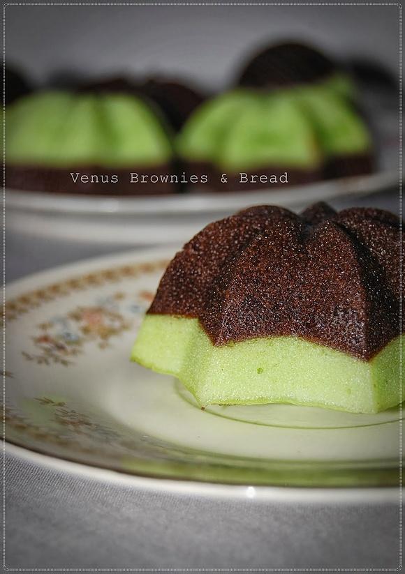 Egg-free steamed cake (kukus) recipe