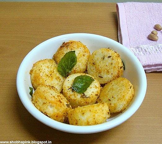 Falahari idli with barnyard millet and coconut