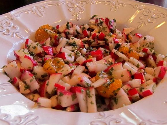Radish and mandarin orange salad with tunisian vinaigrette