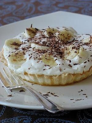 Tartine banana cream pie with caramel and chocolate