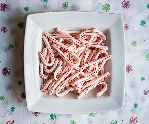 Peppermint Cheesecake Bites