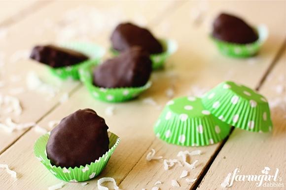 Coconut Cream Marshmallow Eggs