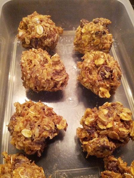 No Bake Peanut Butter Energy Balls