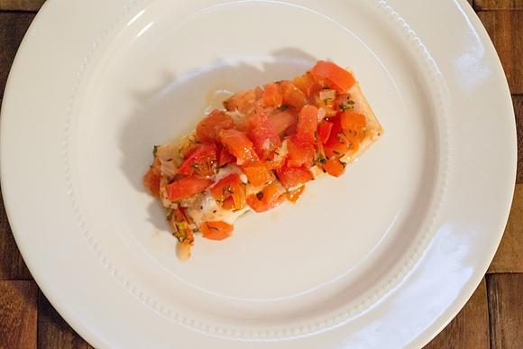 Salmon Baked in Foil with Tomatoes and Shallots